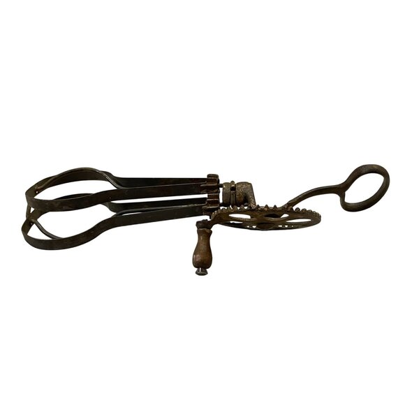 Vintage Primitive Hand Mixer Egg Beater Used - Picture 7 of 12